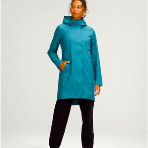 NWT Lululemon Rain Rebel Jacket size 8
